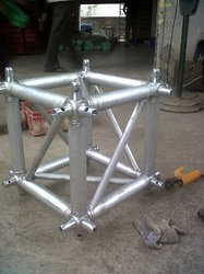 Corner Box Truss